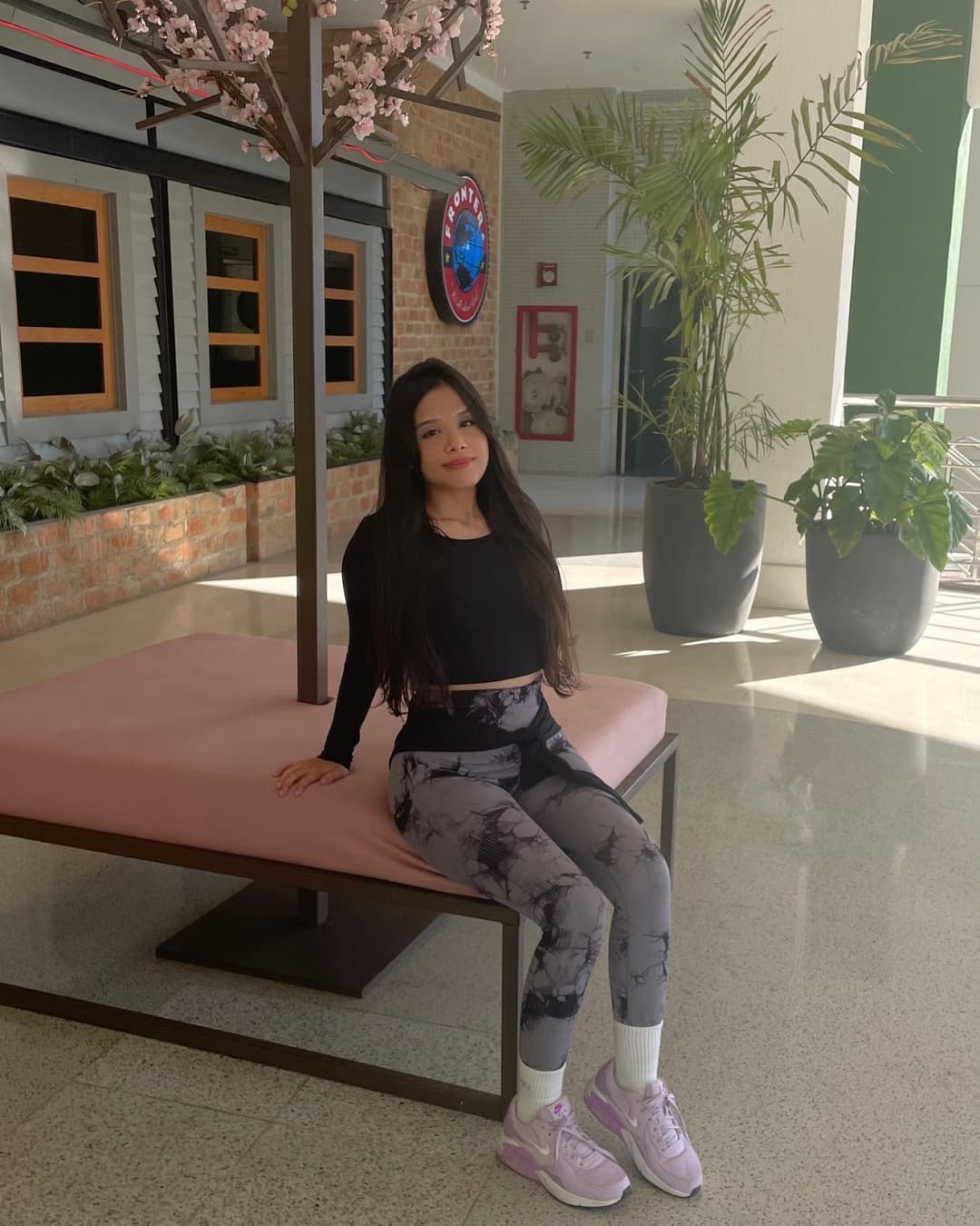 Bem putinha essa morena PQP  Nanda.tanaka