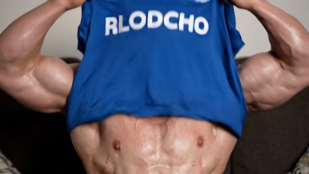 Hypertrophic muscular nudism