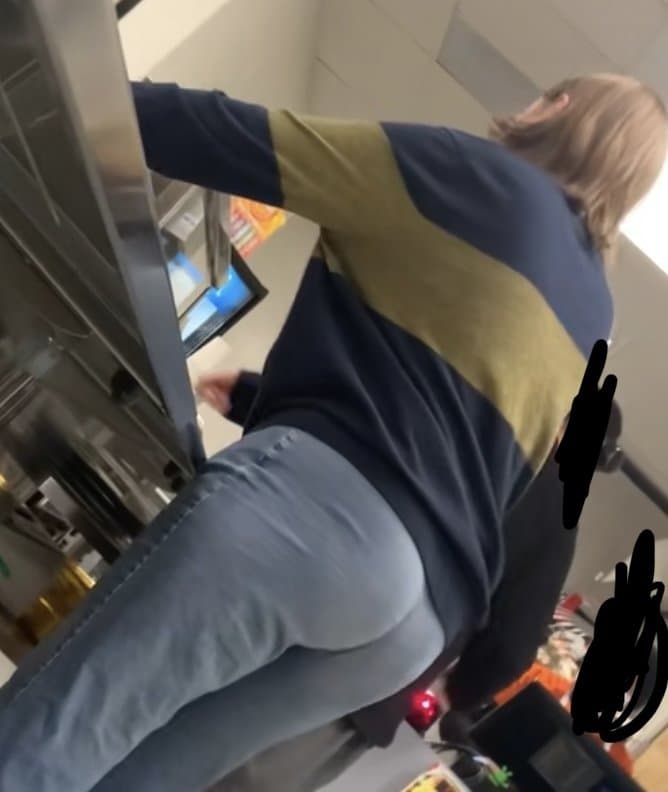 Sexy Teens Ass + Face pic