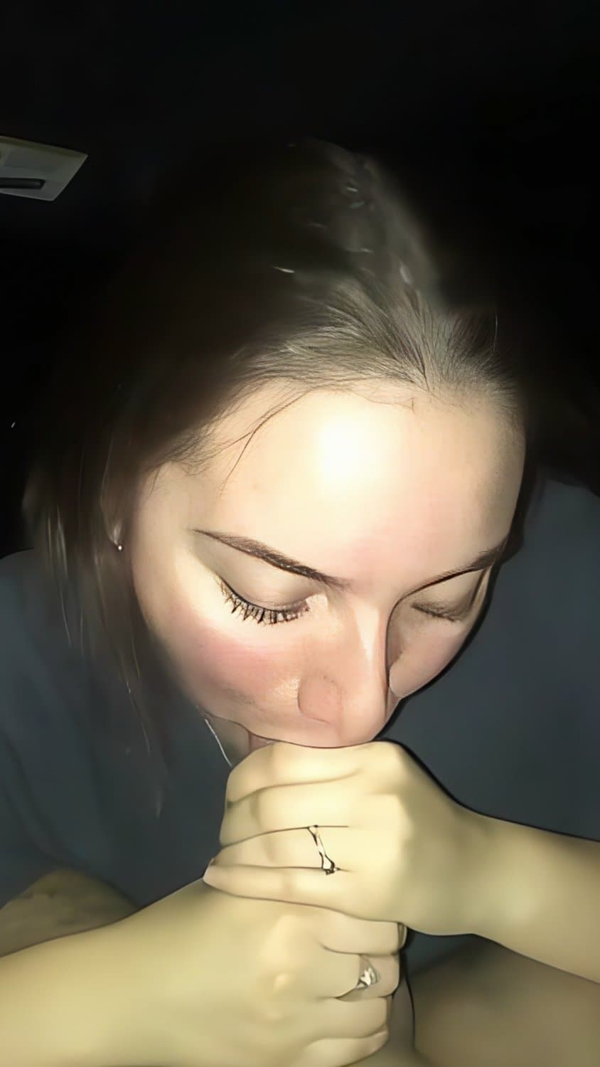 Her bestfriend told her she wanted to make him cum by giving him oral sex