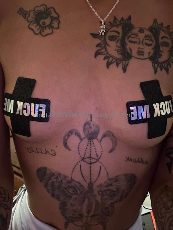 lightskin is my local BROKE EATER that turn to OF