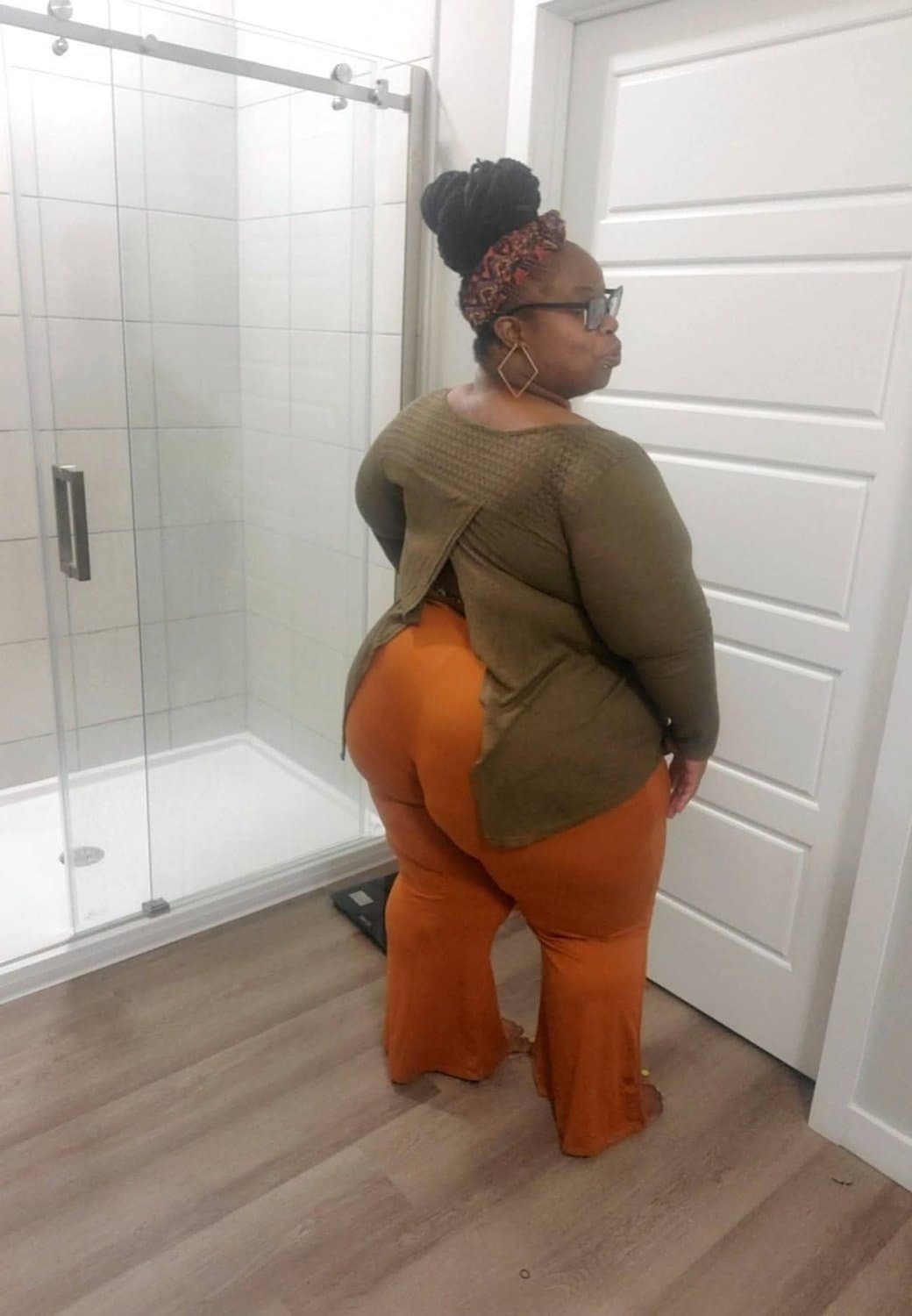 Big booty man hating feminist that I would ruff fuck in her ass & I would not pull out 137