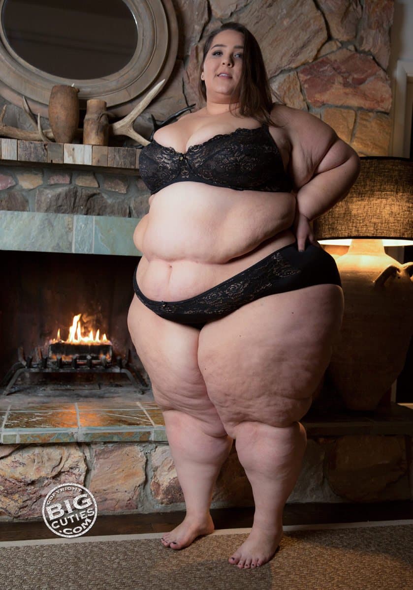 Click to view full size FAT JUICY GF MARY BOBERRY FAUX LEATHER MINI DRES XXXL