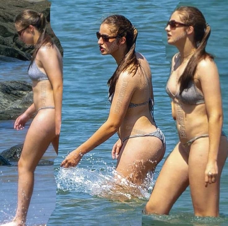 Ella le encanta que nos masturbemos con su orto ella pide pija a gritos y que le den duro