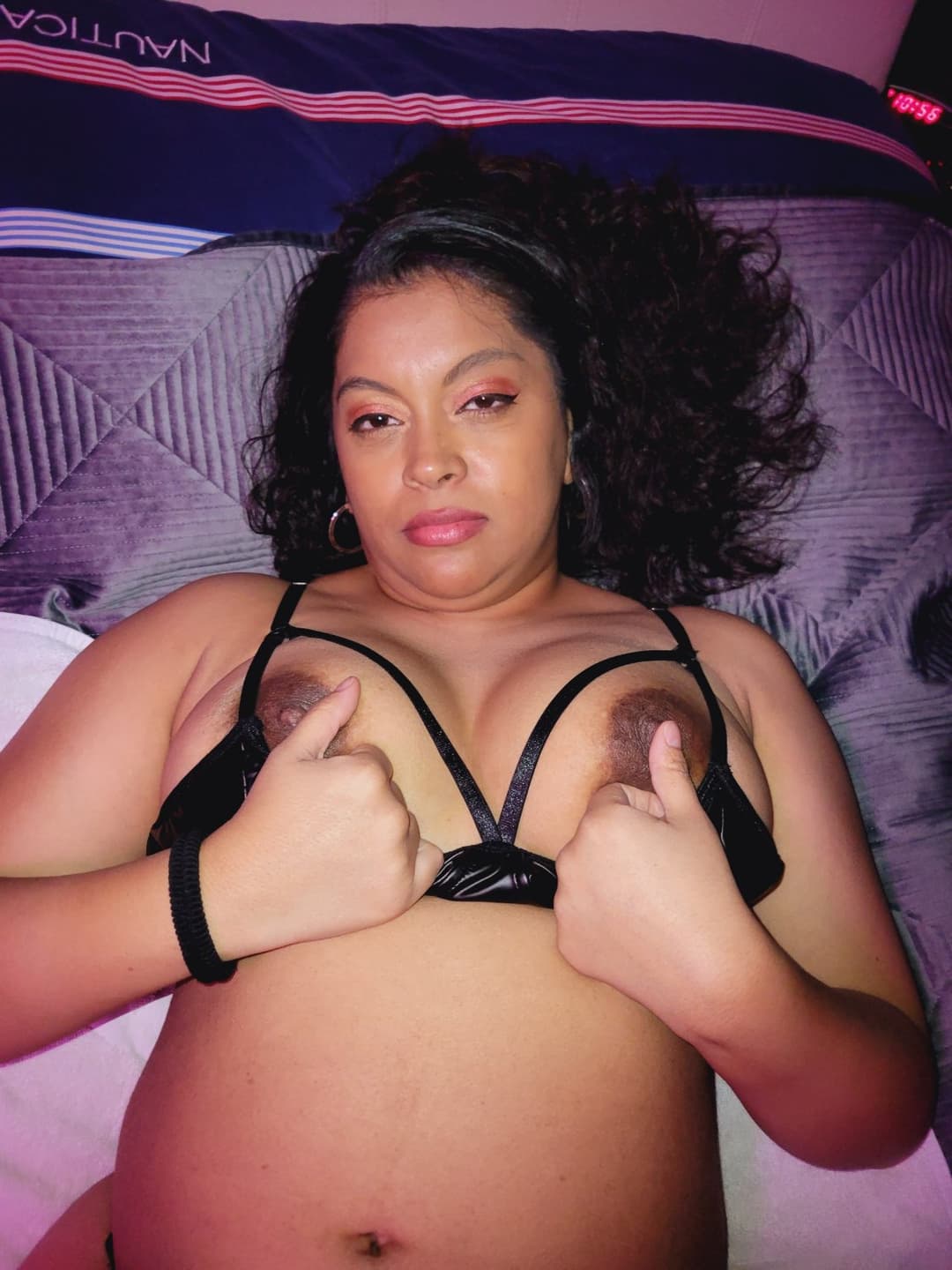 Desi hot wife shared wet pussy leaking huge ass big boobs nri indian thick slut dildo play punjabi