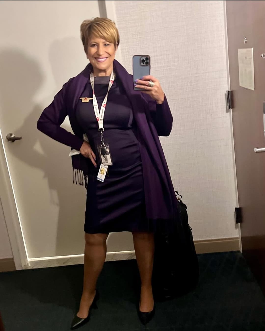 Thick Gilf flight attendant