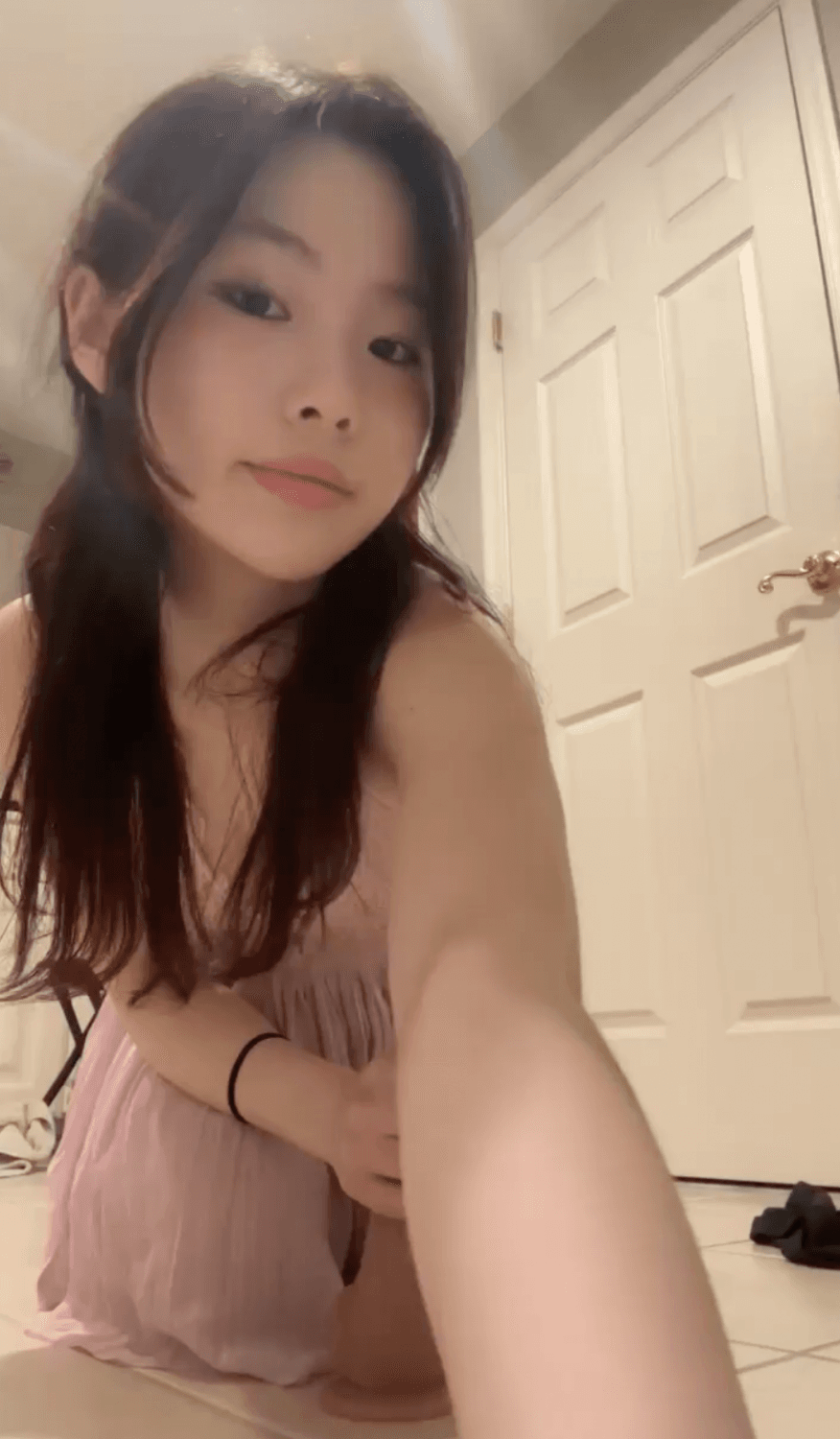 Squirting Asian ABG Fucks Herself with Massive Dildo - Asian Amateur Solo Masterbation Squirt