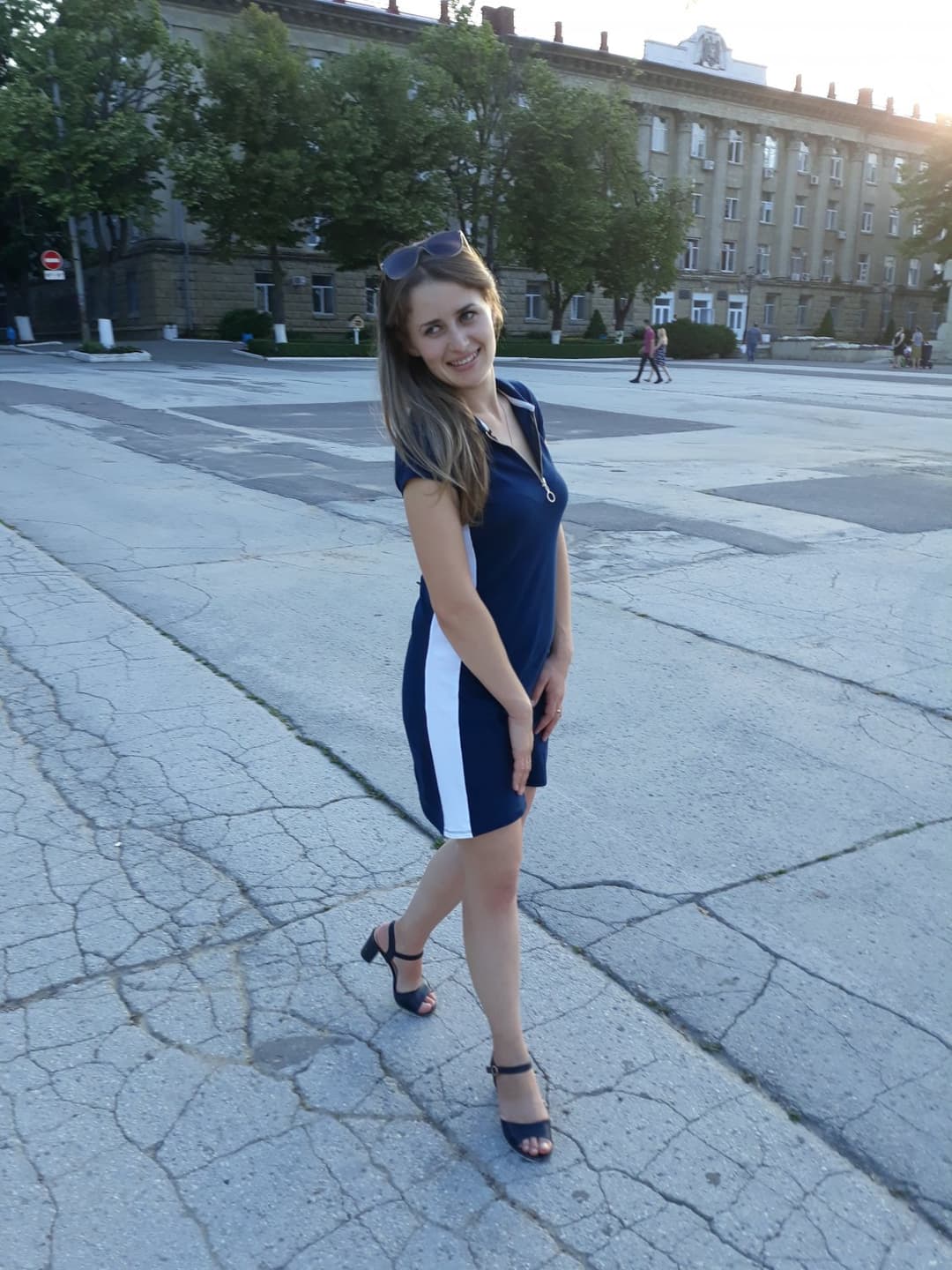 slut picked up on the street, very easy catch