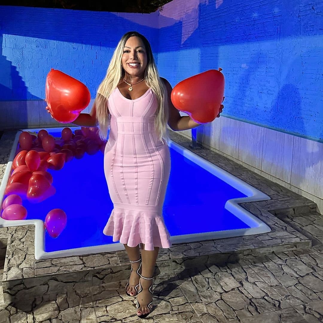 Click to view full size Aylla Gattina Trans Sexy Gostosa Cavala