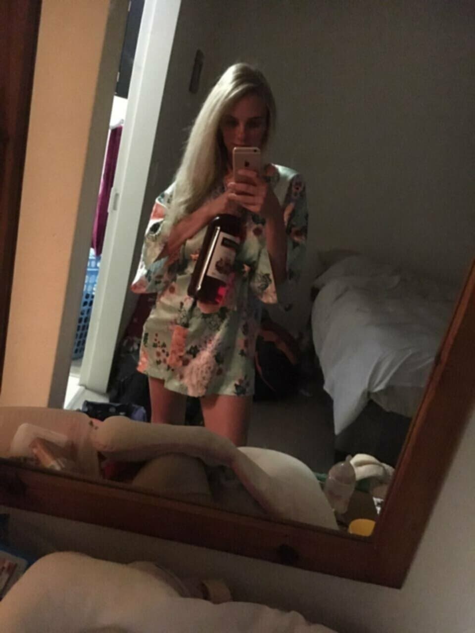 Bridget Sexy chatpic slut repost to your page Before she goes private get her on the hot page