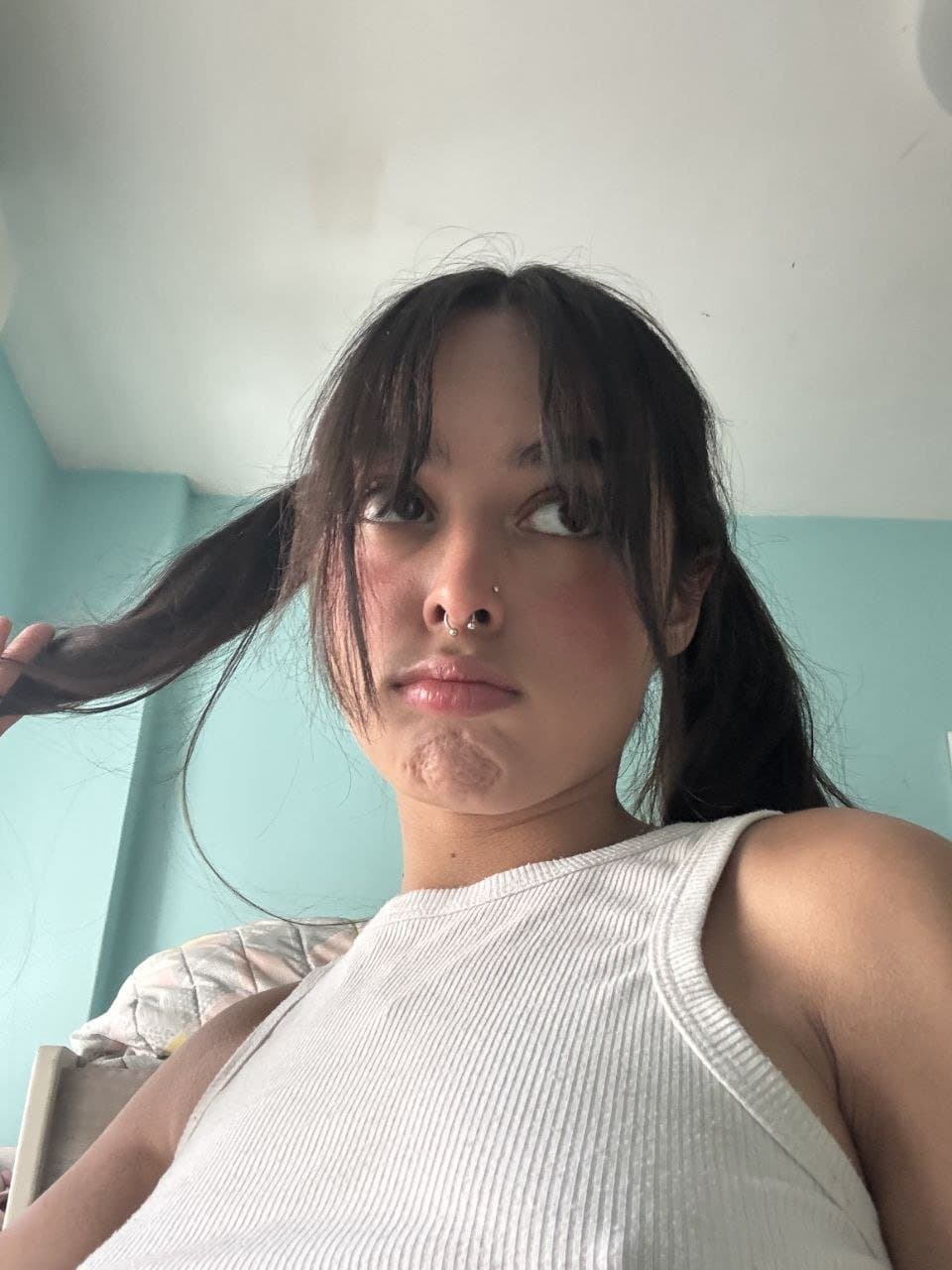 petite cutie in dorms