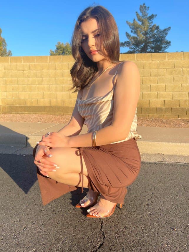 I want to impregnate my ex gf sister Jessi Kuntzelman @jessimariek shoe so sexy and has perfect feet