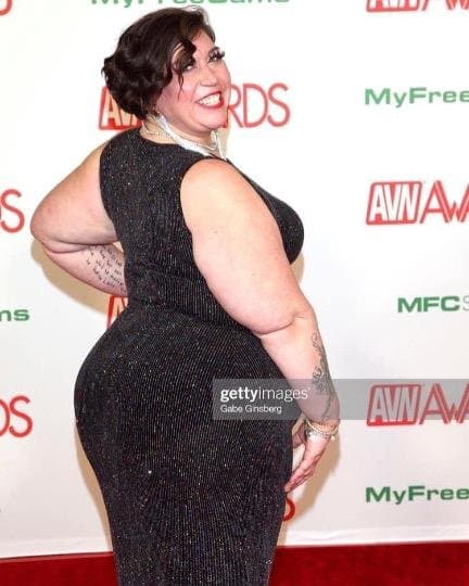 BBW PHAT BOOTY? PORNSTAR⭐️.