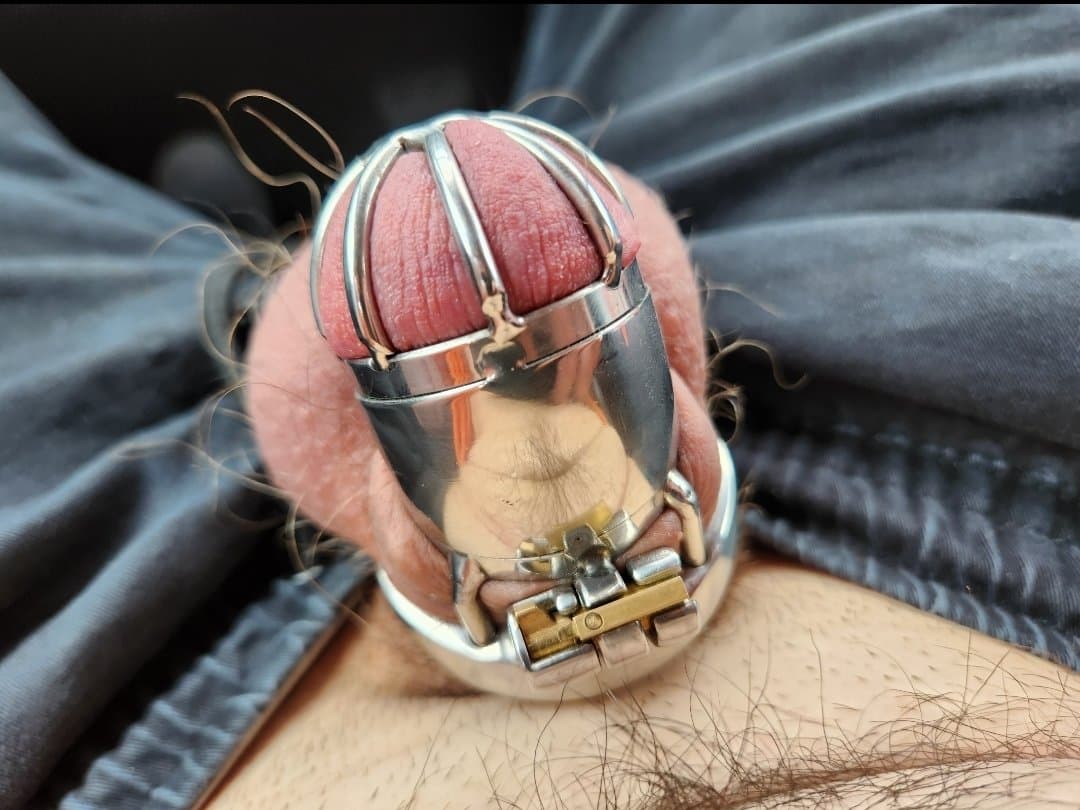 My chastity journey as 18y/0 slave!