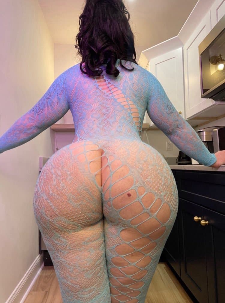 PπWG-BUBBLE-BUTT!HUGETITS°