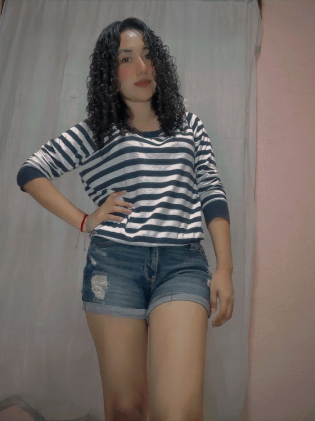 Putita morena culona filtrada y exhibida