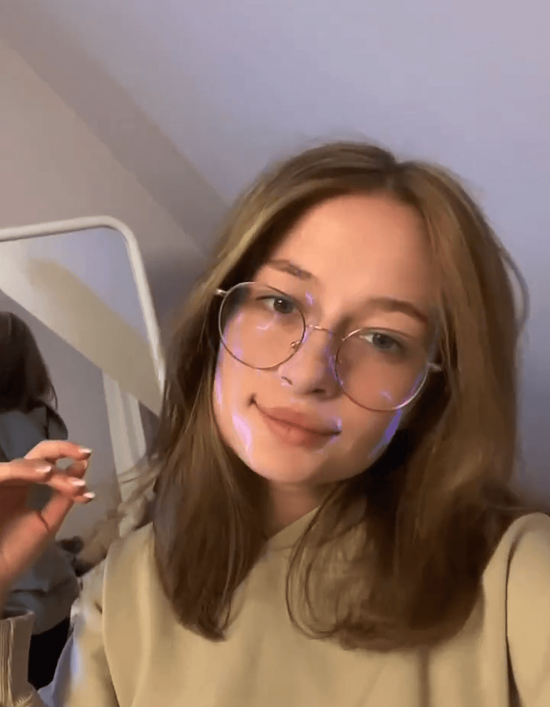 German Cutie Cynthia Landgraf loves being shown off online