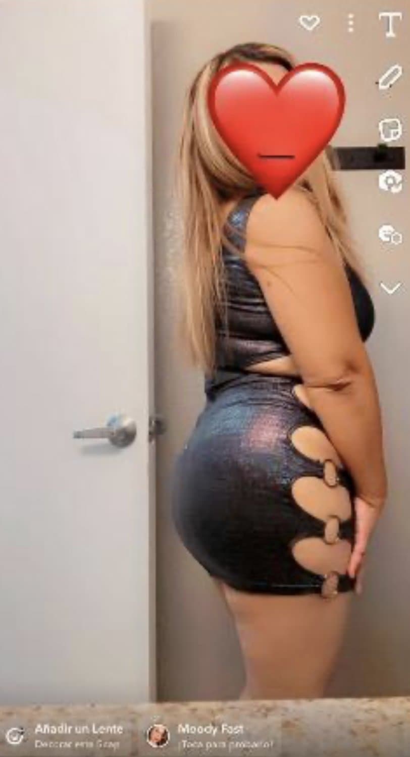 Clip of me fucking my ex slutty milf stepmom plus she left her phone unlocked