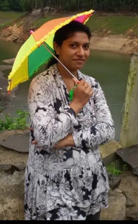 Indian model/actress threesom leaked viral