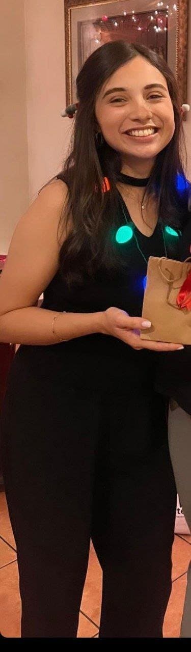 Beautiful half Italian Honduras latina gets BBC spit roast. AI beautiful face made for BBC. Cumdump