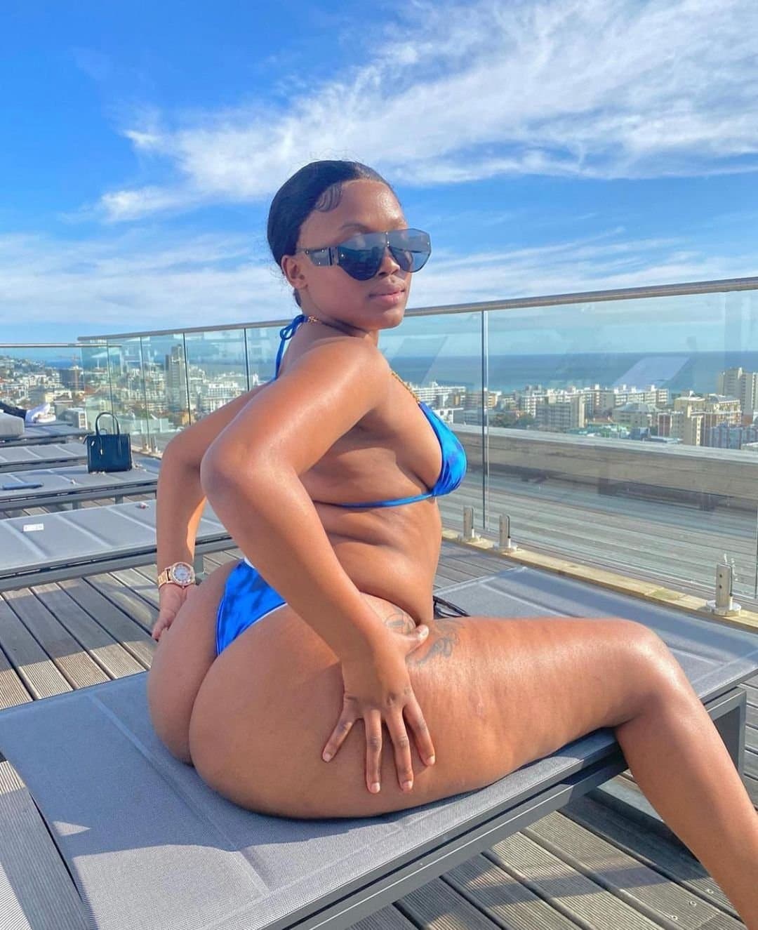 Click to view full size Big Ass South African