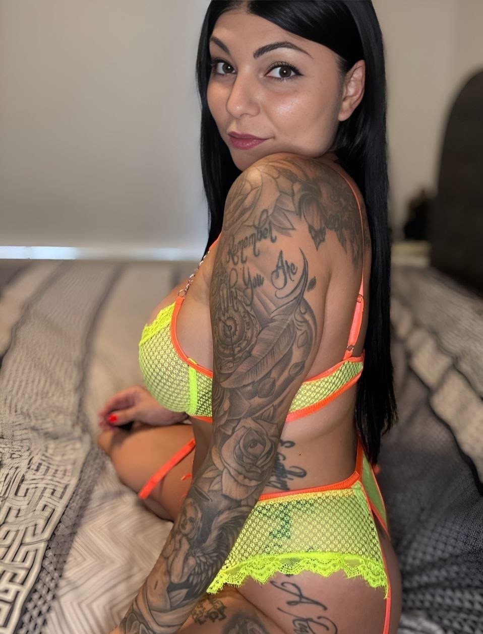 stephanie marino stephanie marino montreal quebec quebec hot tattood slut likes spreading her nudes