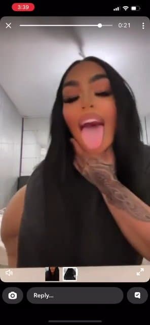 HOT BIMBO MONICA LOVES SHAKE HER HUGE THICK PAWG ASS