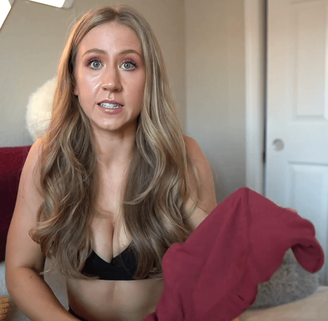 Kathryn M fitness influencer nipslip and touching herself