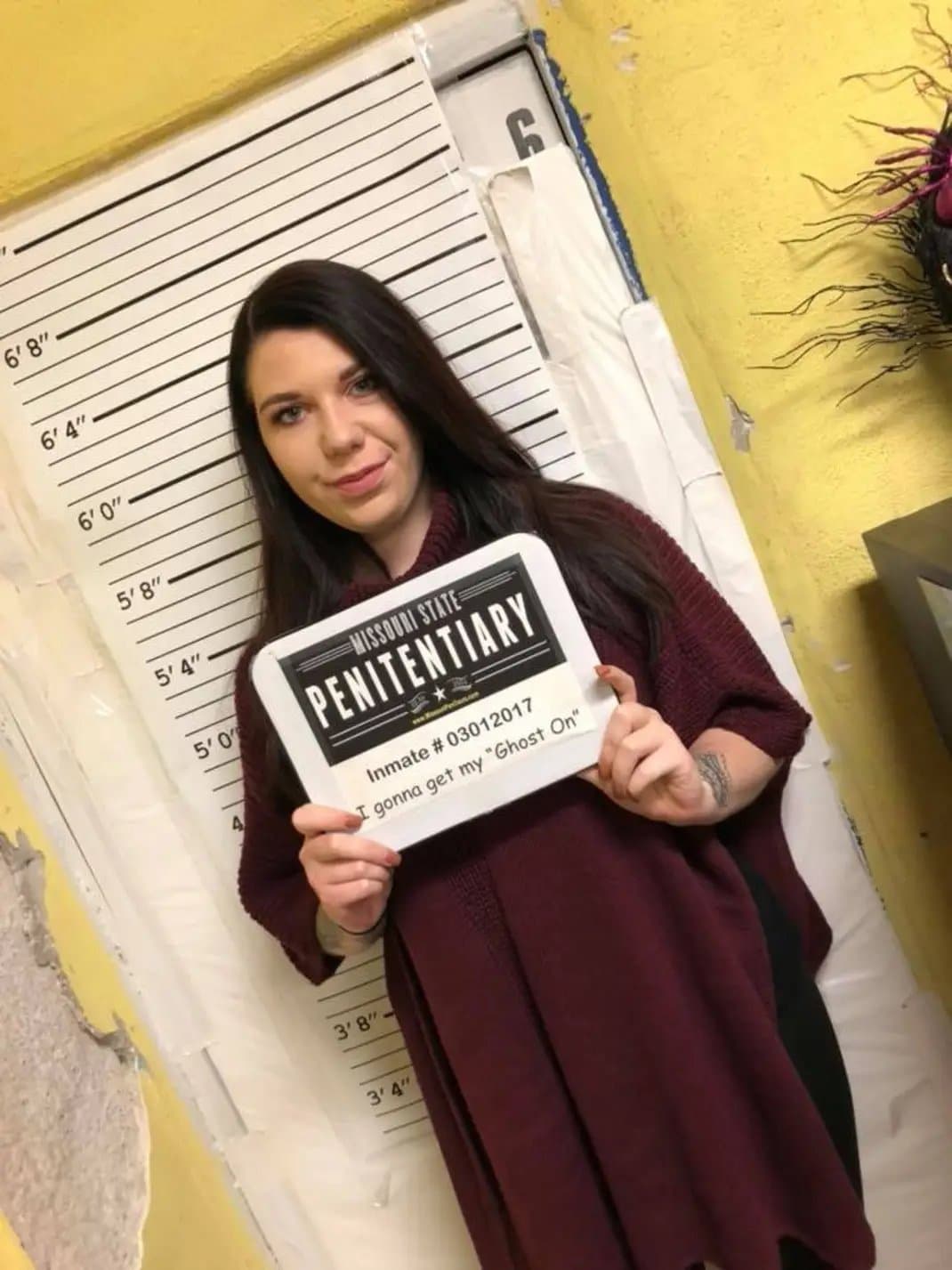 Very tall girl with hot ass