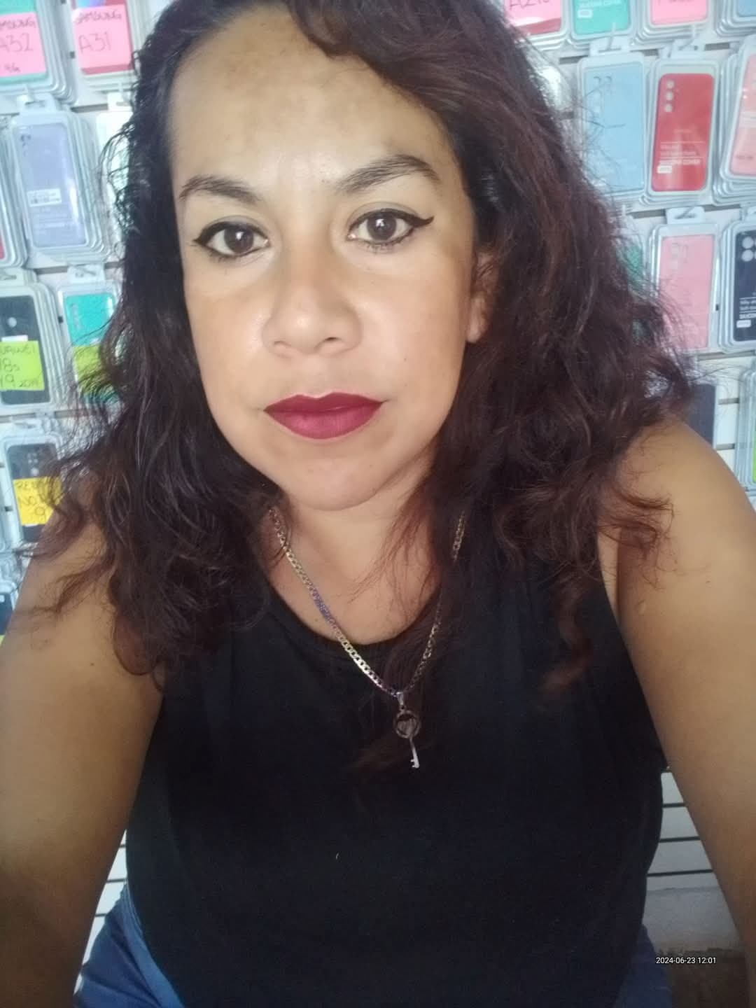 Jessica Ex madrastra rica putona