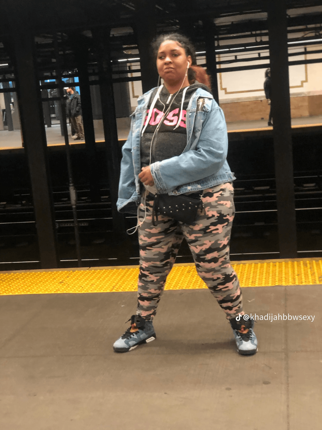 BIG THICK CHUBBY CHUNKY REDBONE BBW SSBBW BIG OLE JUICY ASS GOONER MATERIAL