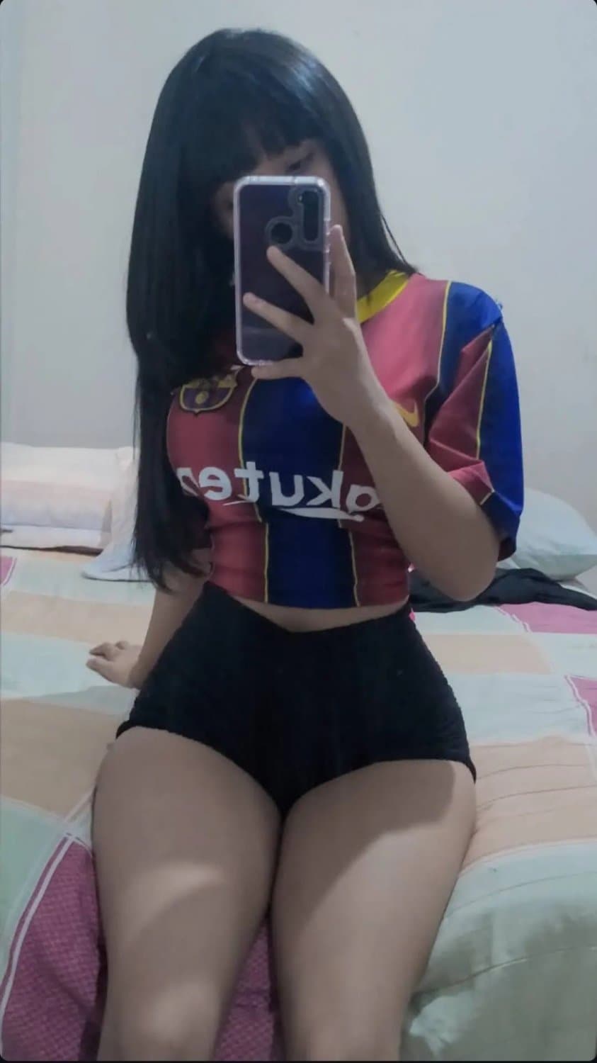 Novinha gostosa pra krl, que putinha gostosa mds???