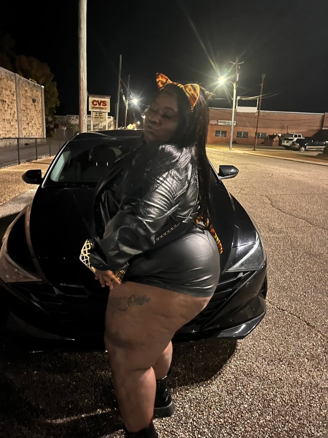 THICK HUGE CHOCOLATE SEXY CHUNKY EBONY SSBBW BBW BIG OLE JUICY ASS GOONER MATERIAL