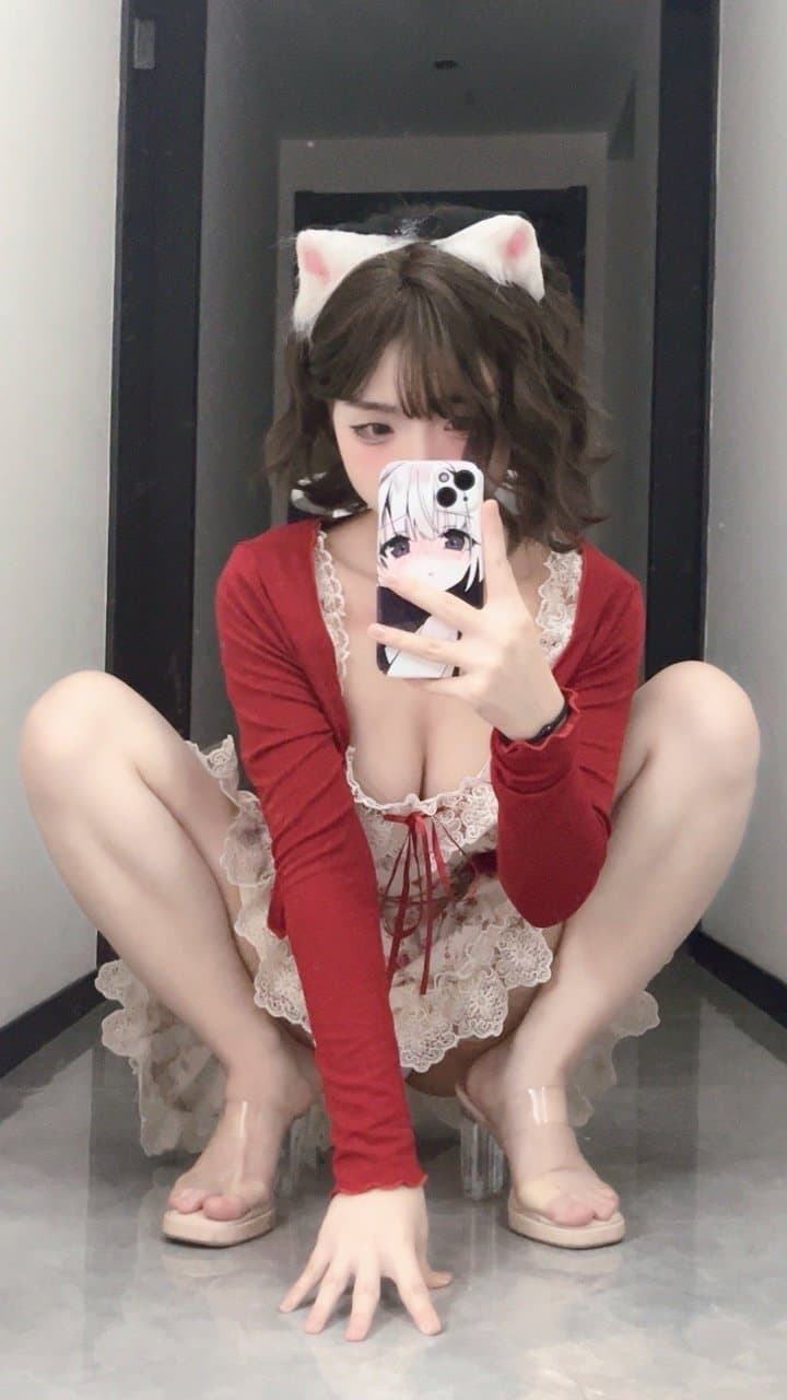 Click to view full size Cosplay-Bangni-Limited-girlfriend-MissKON.com-001