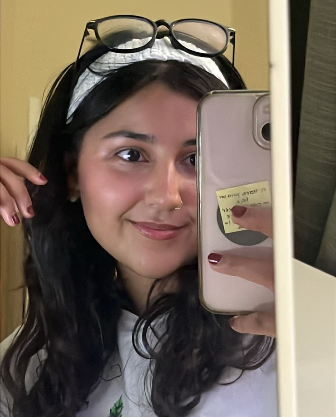 Click to view full size Latina GF’s Juicy Ass in Fishnets Gets Fucked