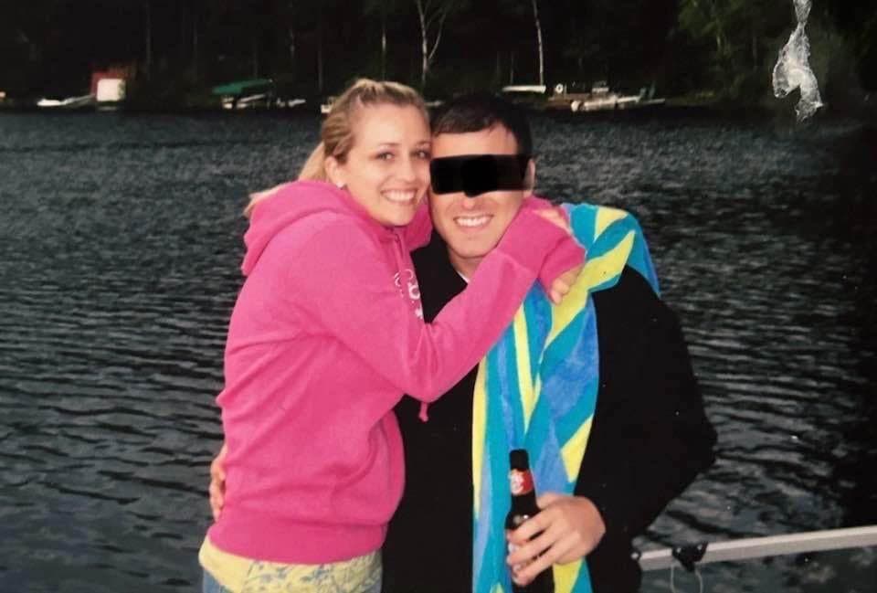 Liz pics. Big tits. Fat ass. On/off. And Clothed pics.