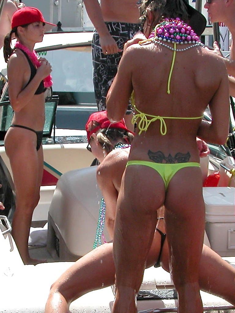 Unknown Hottie, Lake Havasu Memorial Day Weekend 2003 Pt. 1