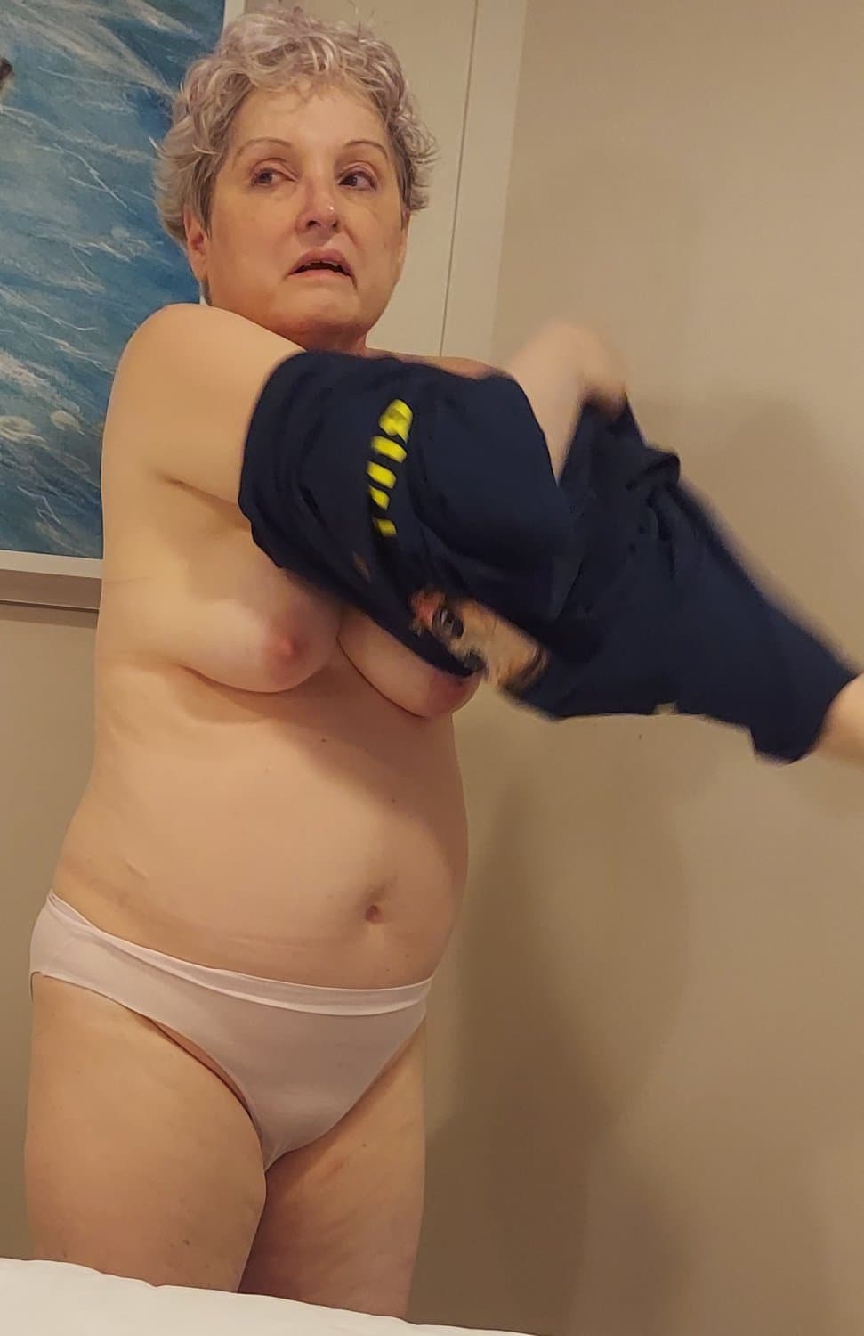 Click to view full size more chubby mature wife naked on cruise