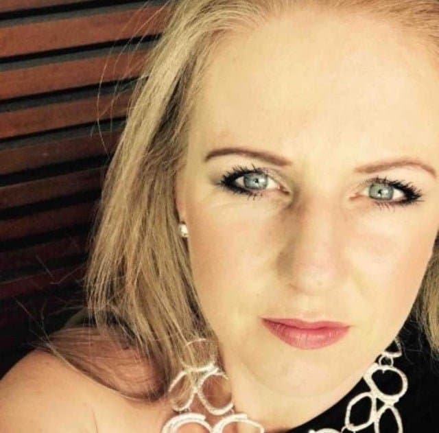 Melissa A. is 46 from Sydney, Australia