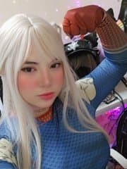 Sakura com algumas cosplays