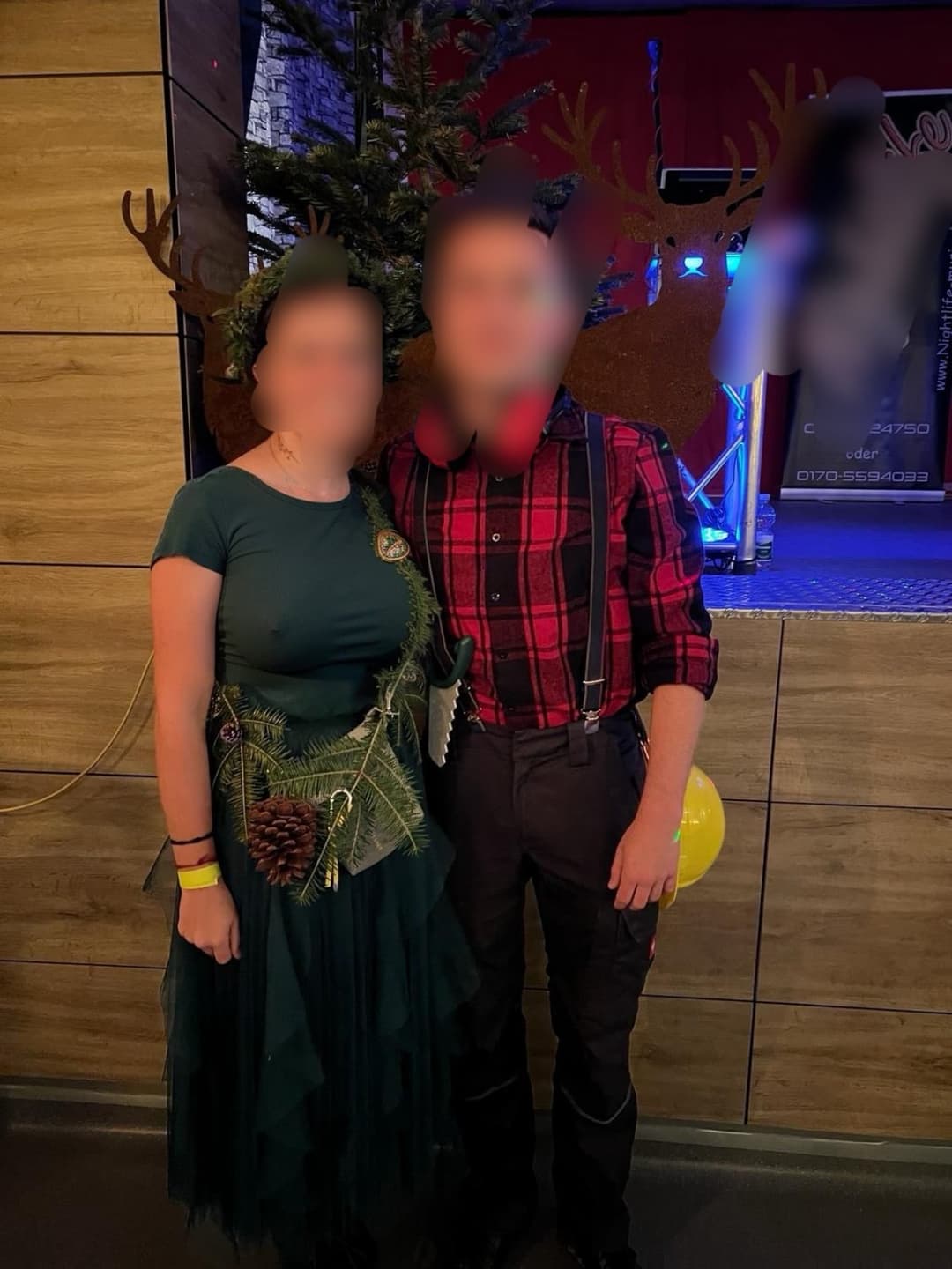 My big tit gf and one pic of her fat tit mother haha. My Snapchat: kay19a / Add me haha