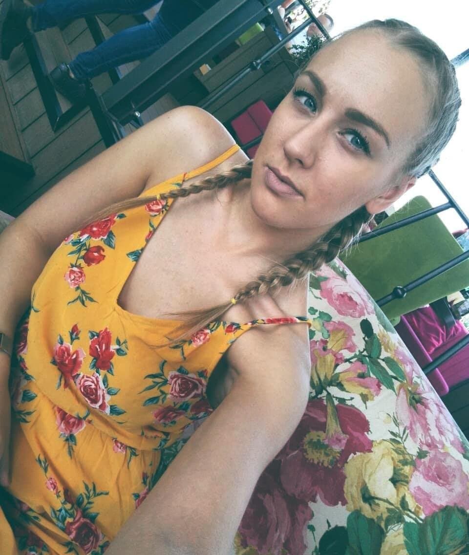 Sanela 30yo Serbian-Hungarian