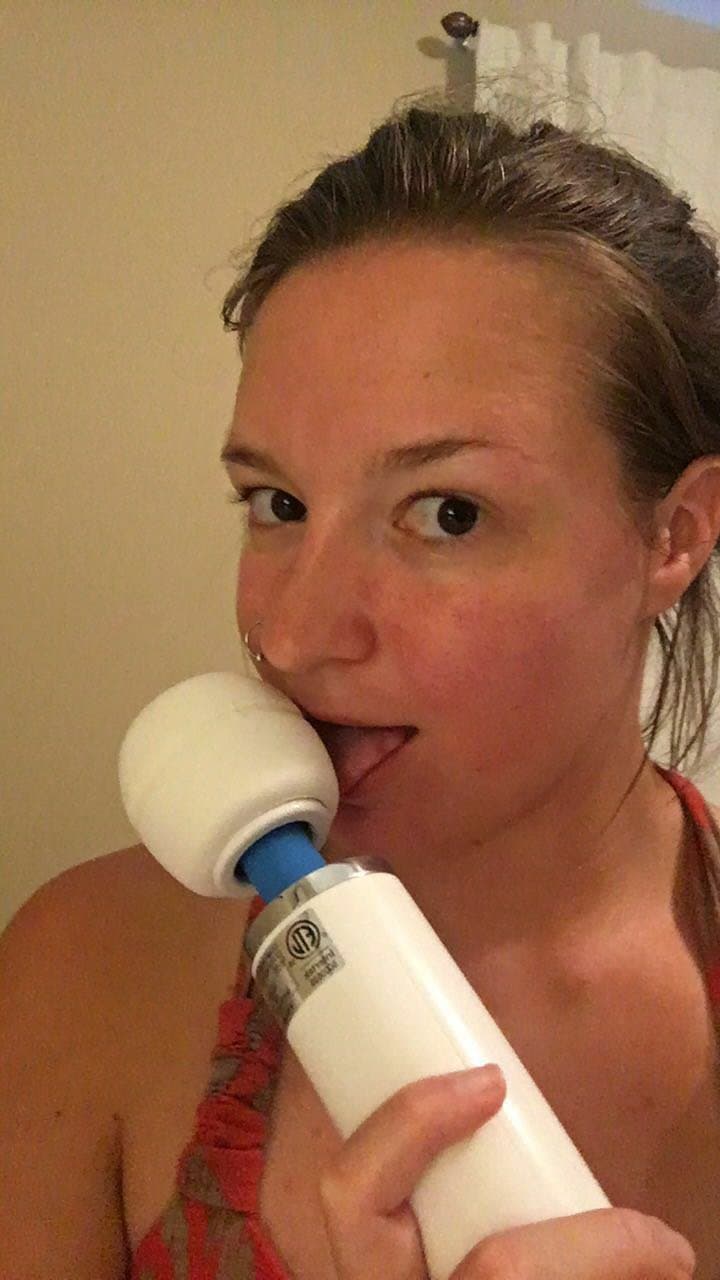 Click to view full size Julia nympho