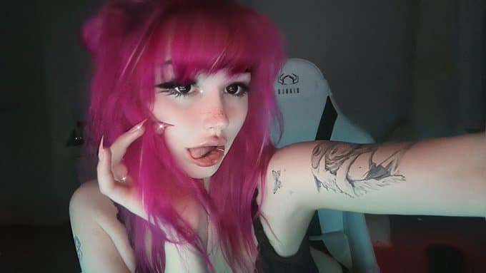 Barely legal tiktok teen loves showing off