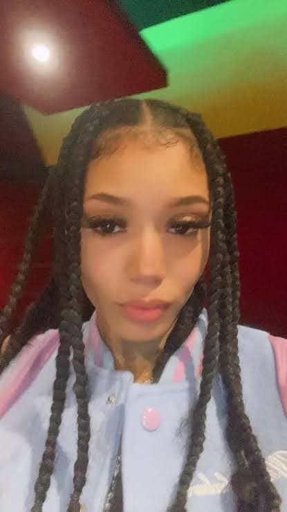 Coi Leray look alike sucking male stripper BBC pt 3.