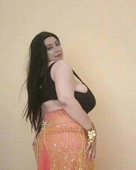 Arab mom huge boobs ??