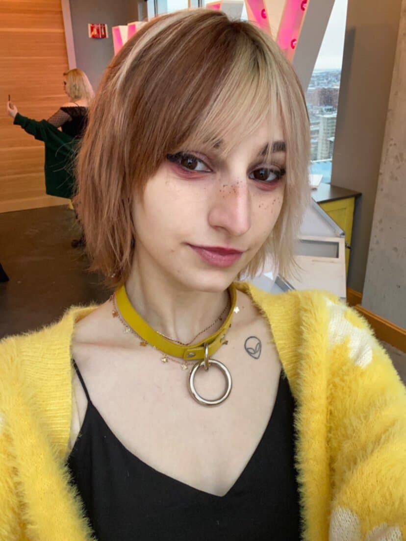 2 lesbians for the price of one