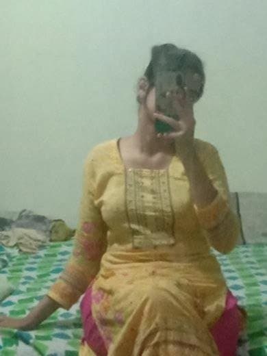 Beautiful bengali Sexy Figure GF Pressing Boobs Fingering