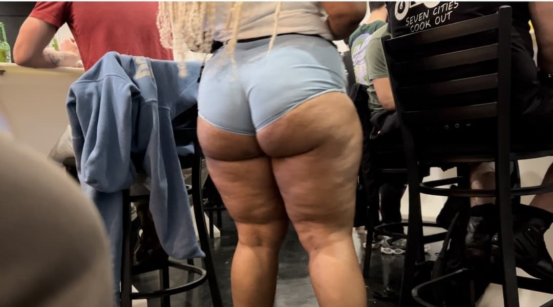 Click to view full size Thick ebony with super phat ass Gina