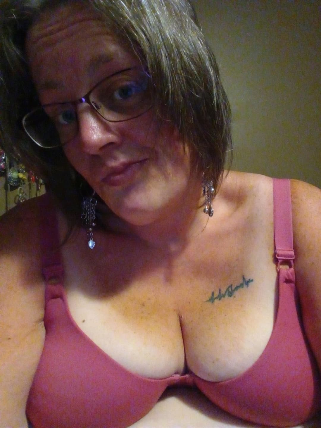 Dumb fag exposed wife on her bday